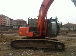 ZAXIS 210